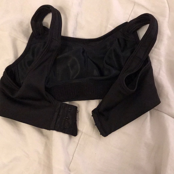 Moving Comfort sports bra 32 B - Picture 3 of 4